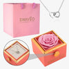 Caja Rosa Preservada Con Collar Grabado